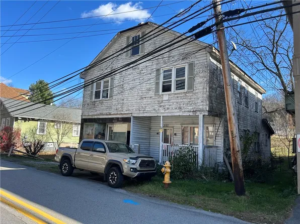 3127 Millers Run Rd, Cecil, PA 15321