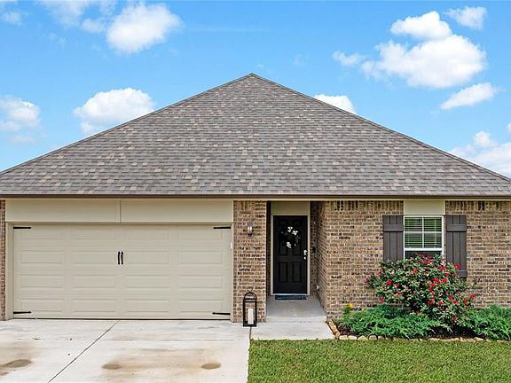 3rd image of 15951 Lasso Cir