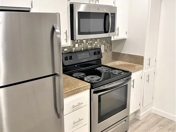 Star North Apartments