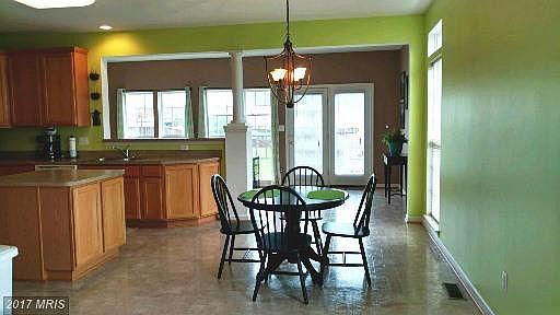 4th image of 51 Pike Pl