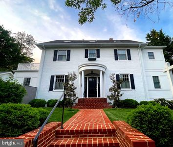 3615 Edmunds St NW, Washington, DC, 20007