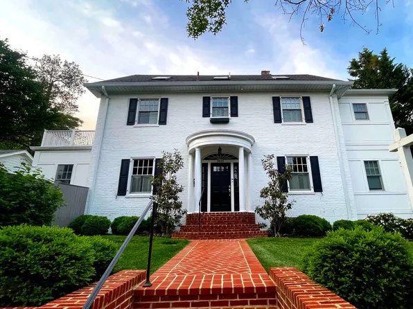 3615 Edmunds St NW, Washington, DC 20007