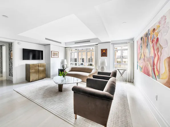 21 E 61st St APT 6A, New York, NY 10065