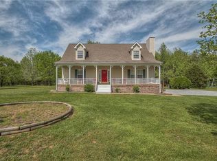 2846 Dick Farmer Rd, Cedar Hill, TN 37032