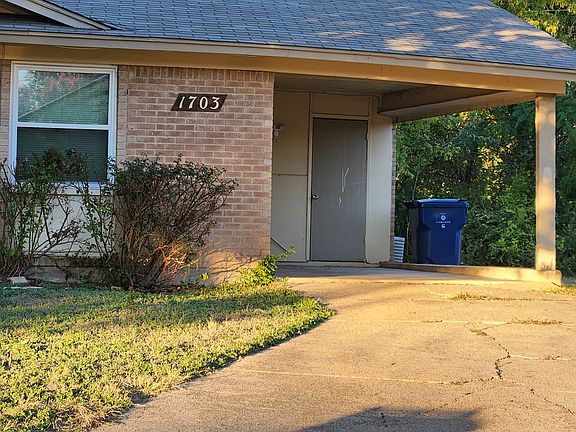 5th image of 1703 Frances Dr