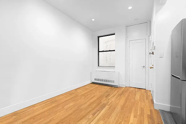 Rented by Compass | media 14