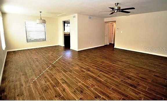 3rd image of 601 Hammock Pine Blvd