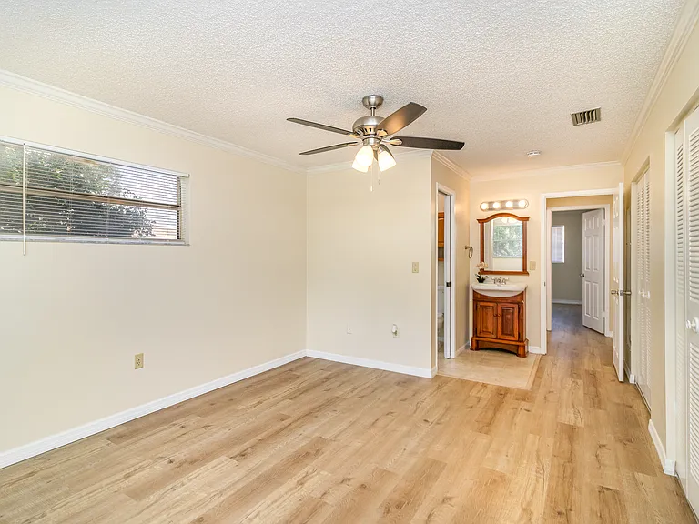 3135 Shady Dell Ln — Photo 25