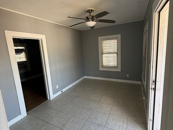 3rd image of 4517 Avenue S #2