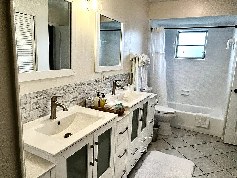 4370 Harbour Ter — Photo 9