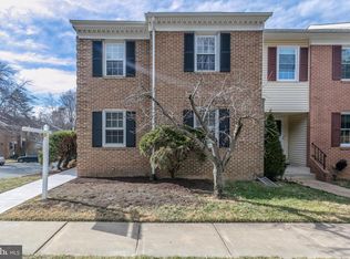 6072 Crown Royal Cir, Alexandria, VA 22310