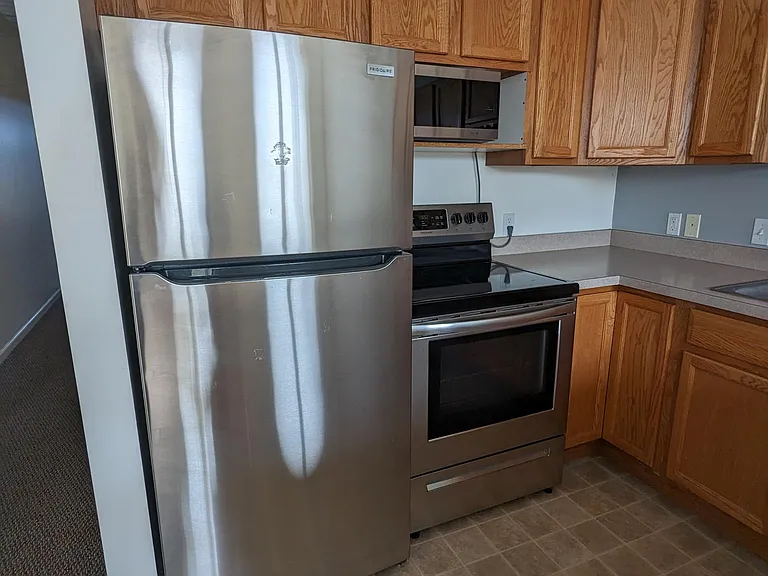 2000 Chartwell Dr #203 — Photo 8