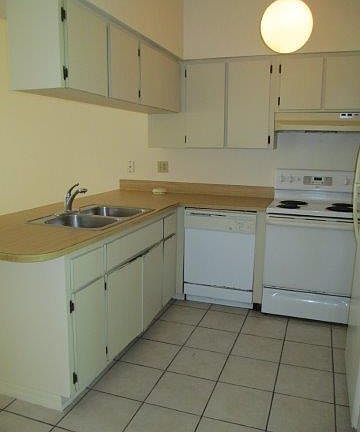 5th image of 3716 SW 7th Pl