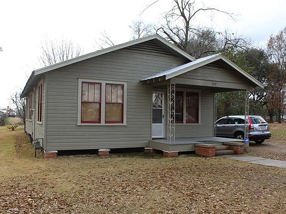 2nd image of 262 E Waddil St