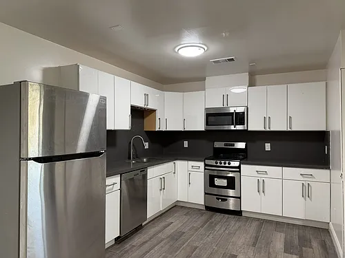 5900 Shattuck Ave #202 Photo 1