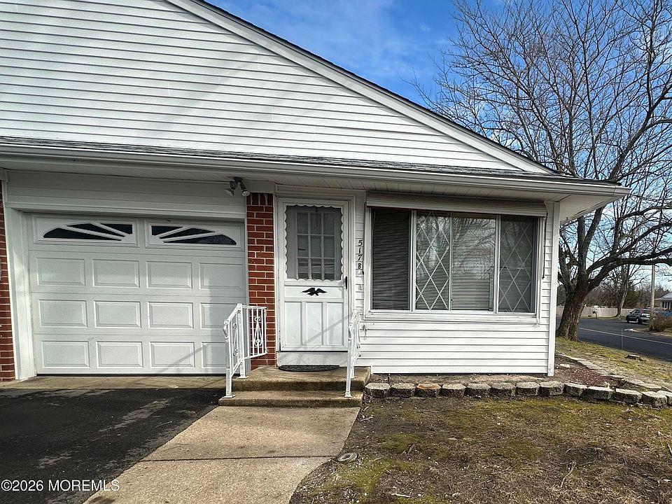 1st image of 517 B Lilac Lane