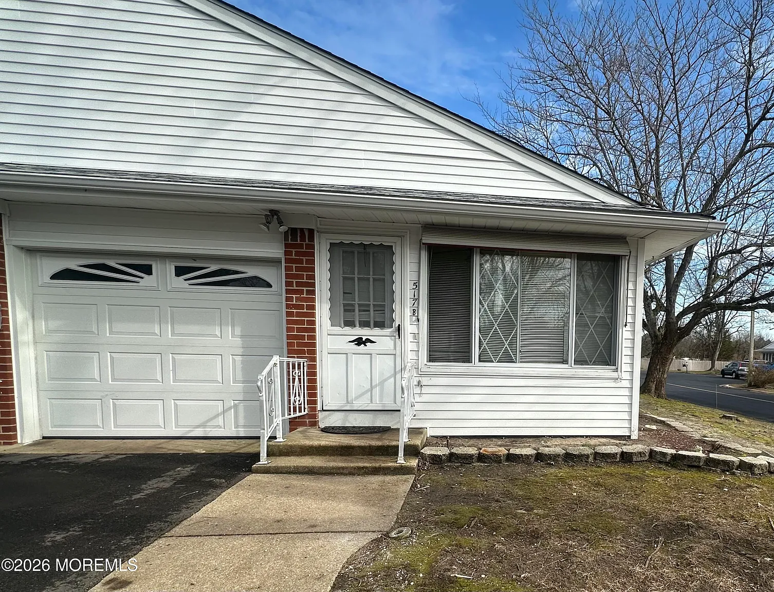 517 B Lilac Lane photo 1