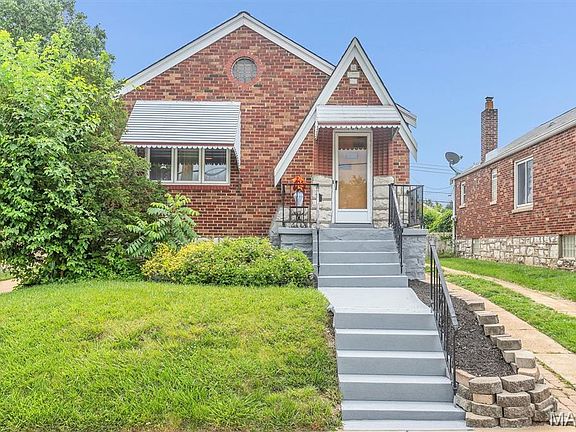 2nd image of 704 Avenue H