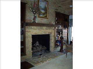 4th image of 9805 Stonebridge Dr