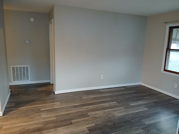 3rd image of 311 Hege Ave APT 1