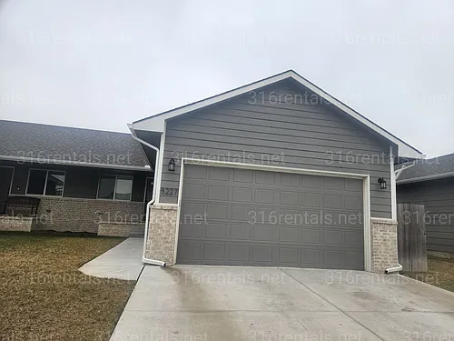 5225 N Toben Ct Photo 1