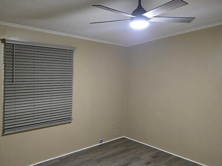 1368 Constantine Ln — Photo 3
