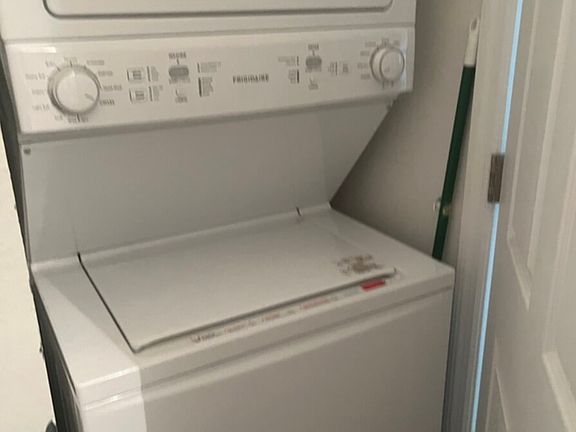 5th image of 3321 Skyline Blvd APT B