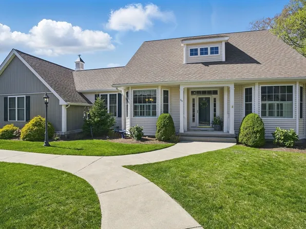 64 Braeburn Ln Unit 64, Ashland, MA 01721