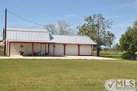 3rd image of 140 County Road 731