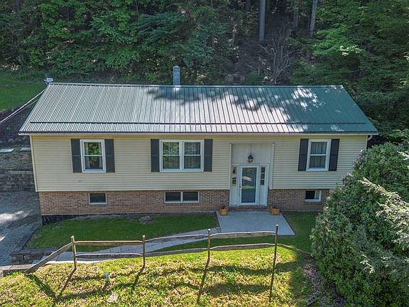 2nd image of 1422 Saylor School Rd