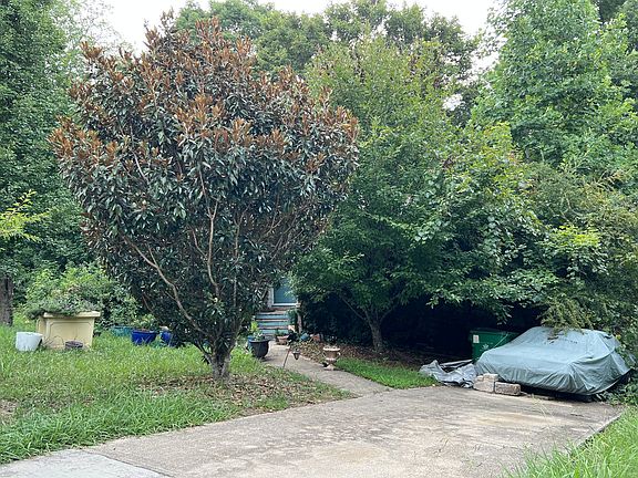2nd image of 2943 Gray Feather Dr