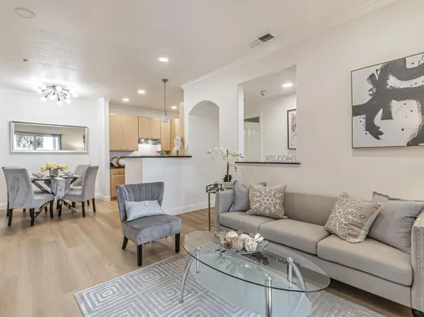 801 S Winchester Blvd APT 2103, San Jose, CA 95128