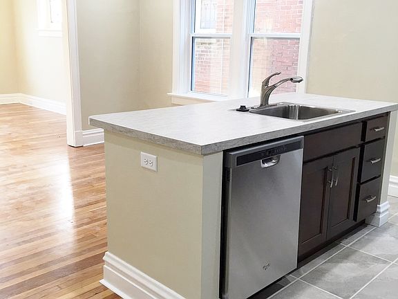 Island kitchen