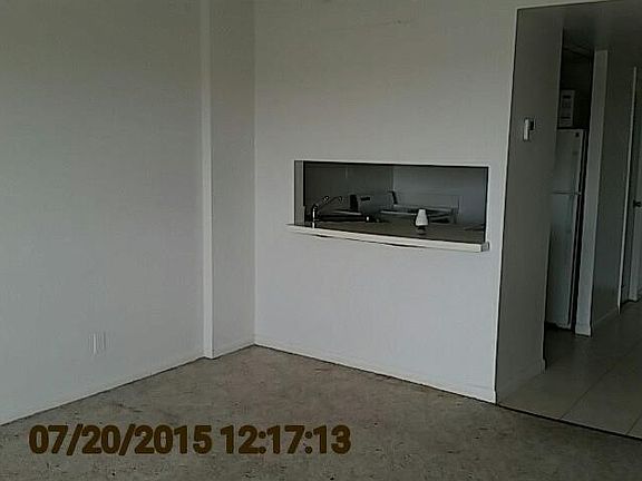 4th image of 2900 NE 30th Street #7-D