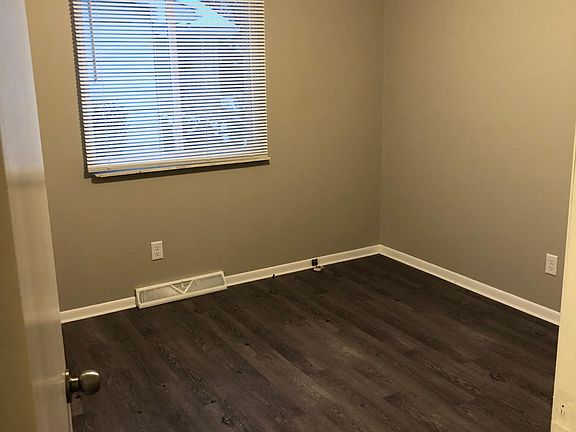 4th image of 6108 Amanda Dr