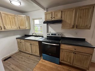 64 1/2 Ash St #1, Nashua, NH 03060