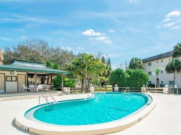 104 Capri Isles Blvd, Venice, FL