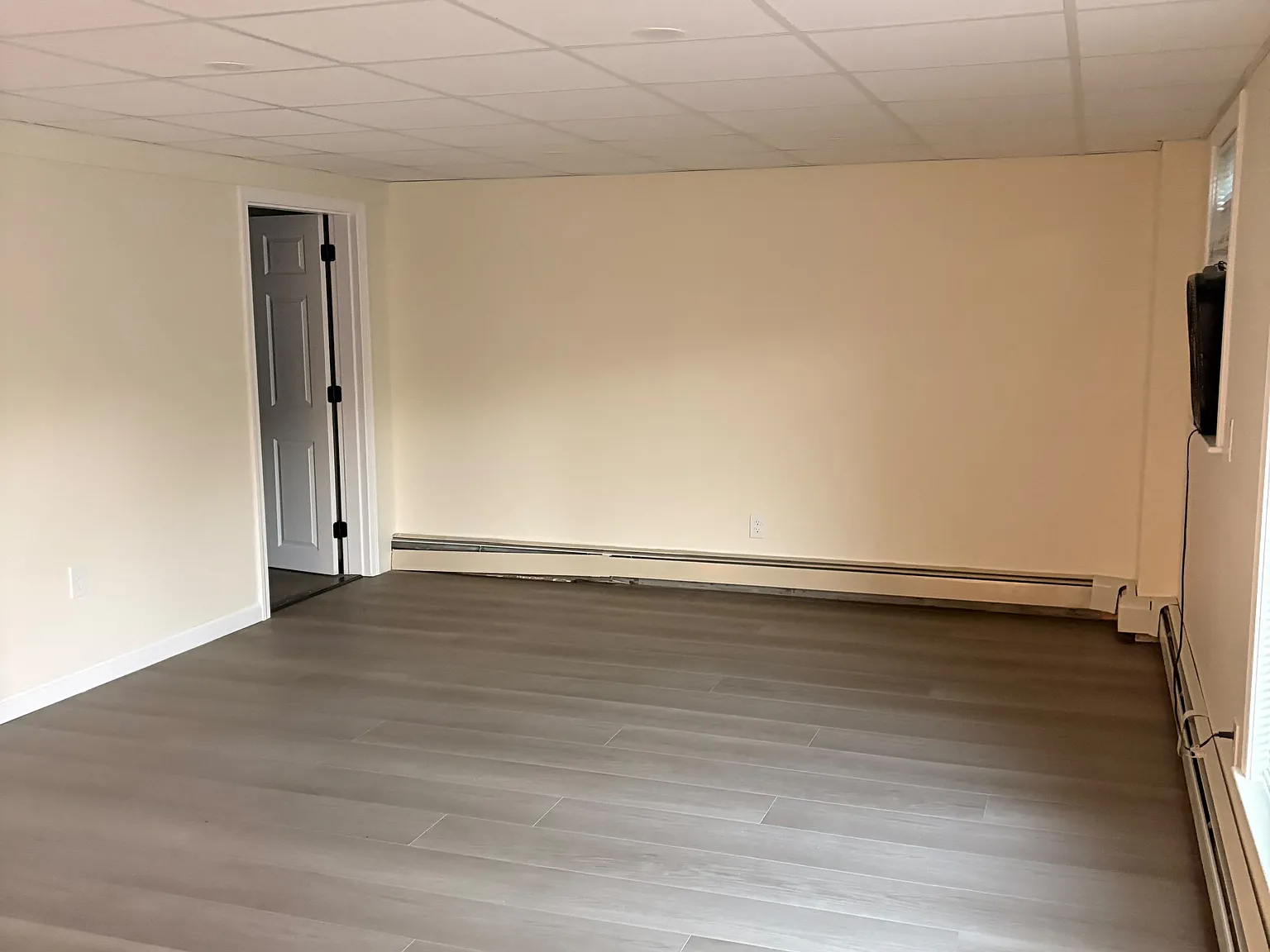 2 bed, $1,800 — Photo 2