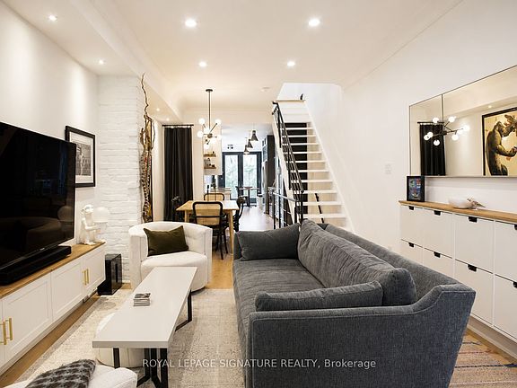 3rd image of 132 Major St