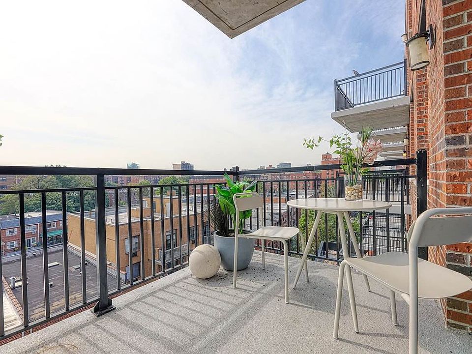 1st image of 14474 Northern Blvd APT 8A