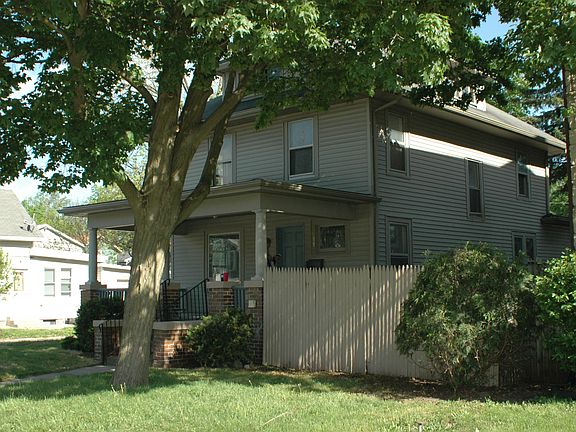 2nd image of 411 E Jefferson St