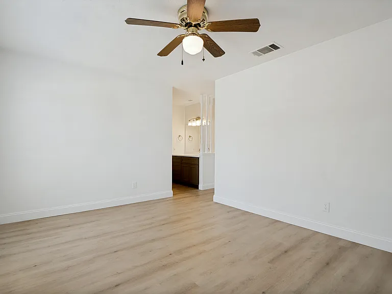 4605 Horizon Dr — Photo 6