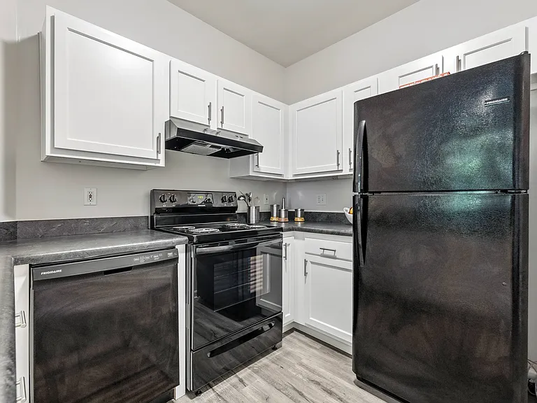 Riverchase Apartments — Photo 20