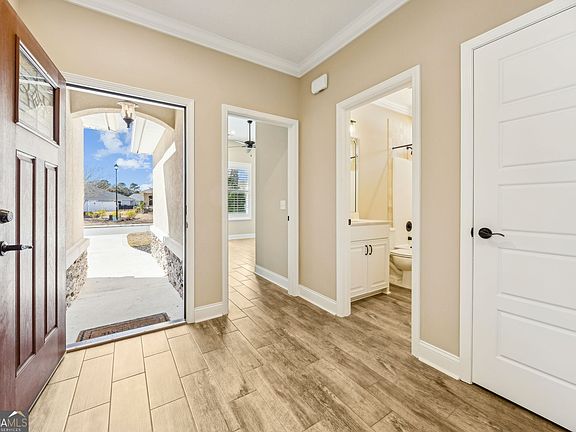 3rd image of 345 Laurel Landing Blvd