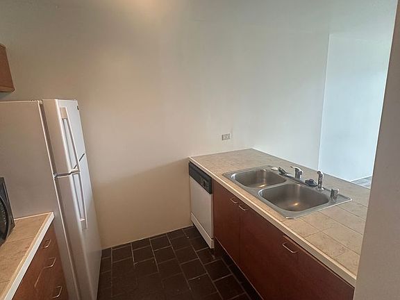 5th image of 60 N Beretania St APT 2703