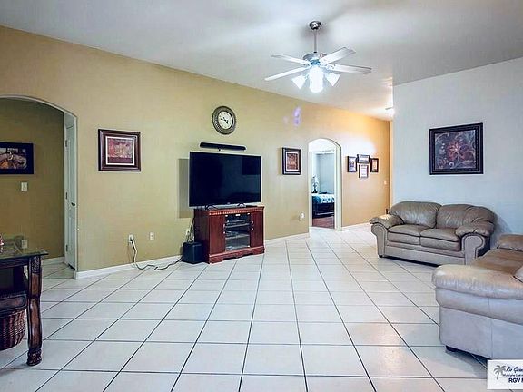 3rd image of 2241 Concord Pl