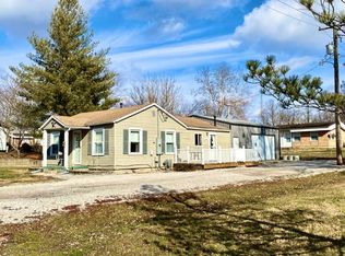 355 S Church St, Louisville, IL 62858