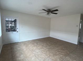 1835 E 60th St, Long Beach, CA 90805