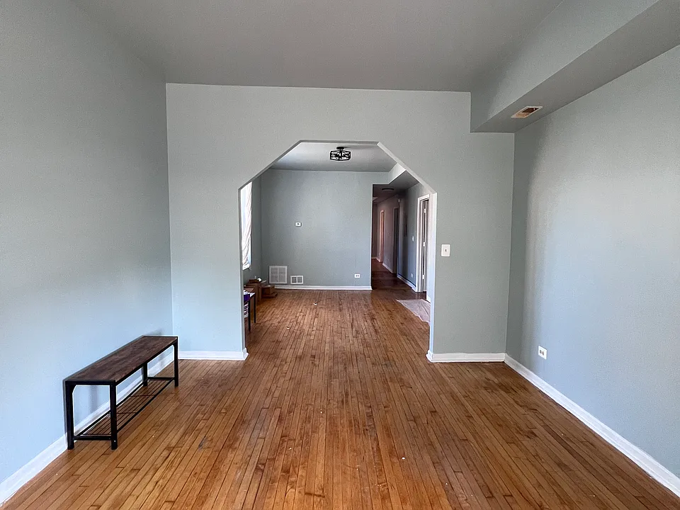 1537 S Saint Louis Ave #1R