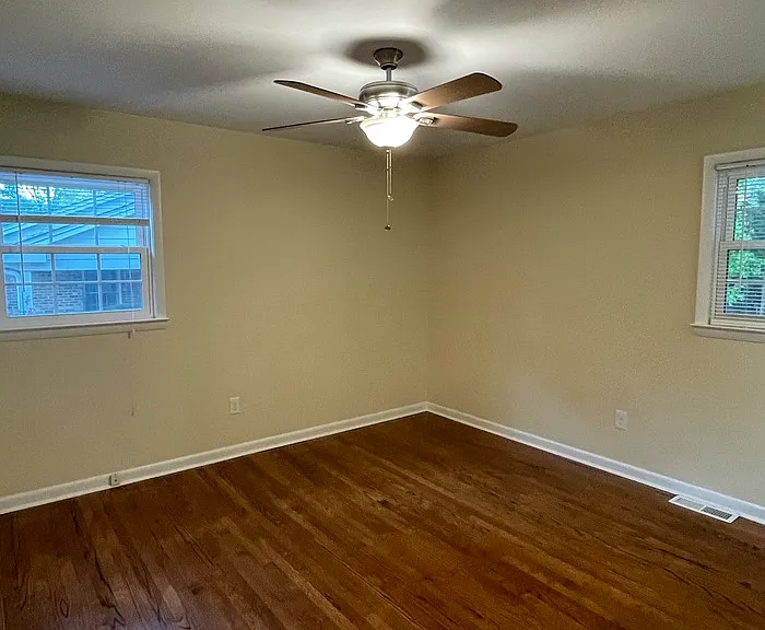 406 Bryan St — Photo 24